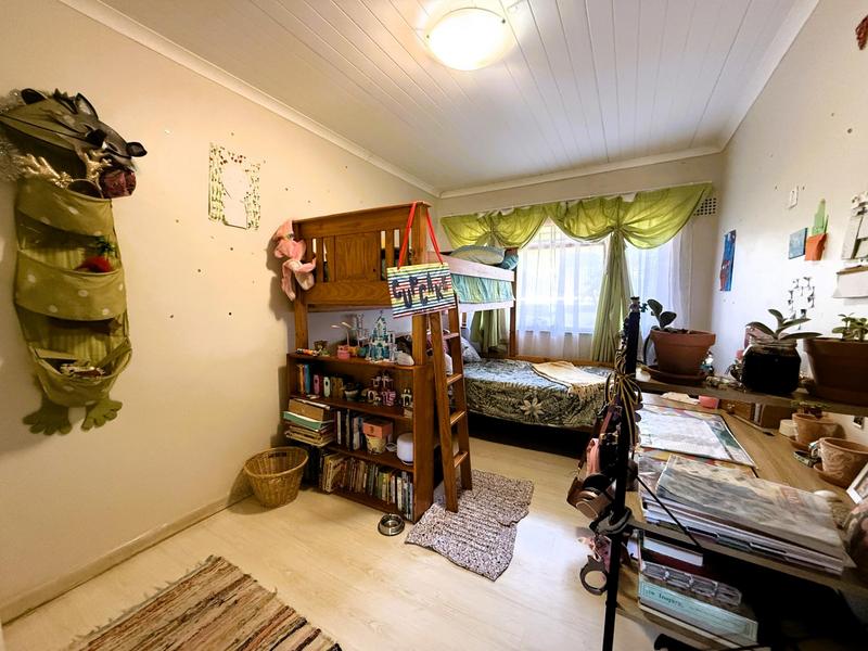 4 Bedroom Property for Sale in Bergzicht Western Cape